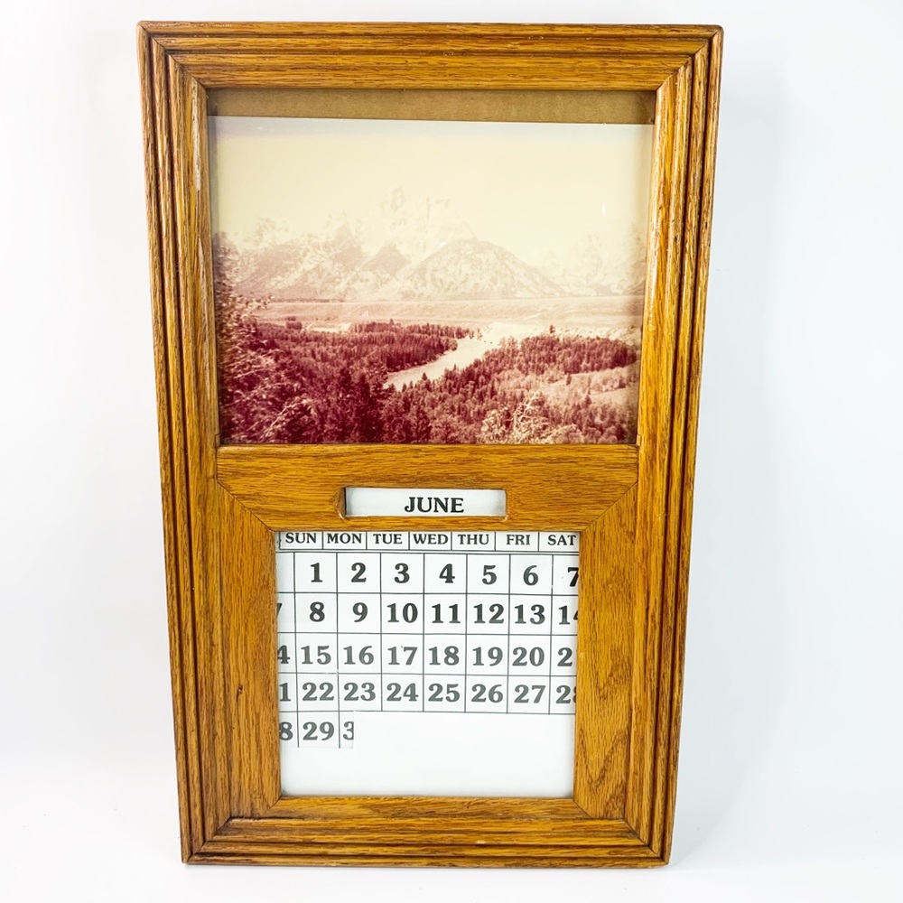 Vintage Wood Perpetual Calendar Working Home Decor